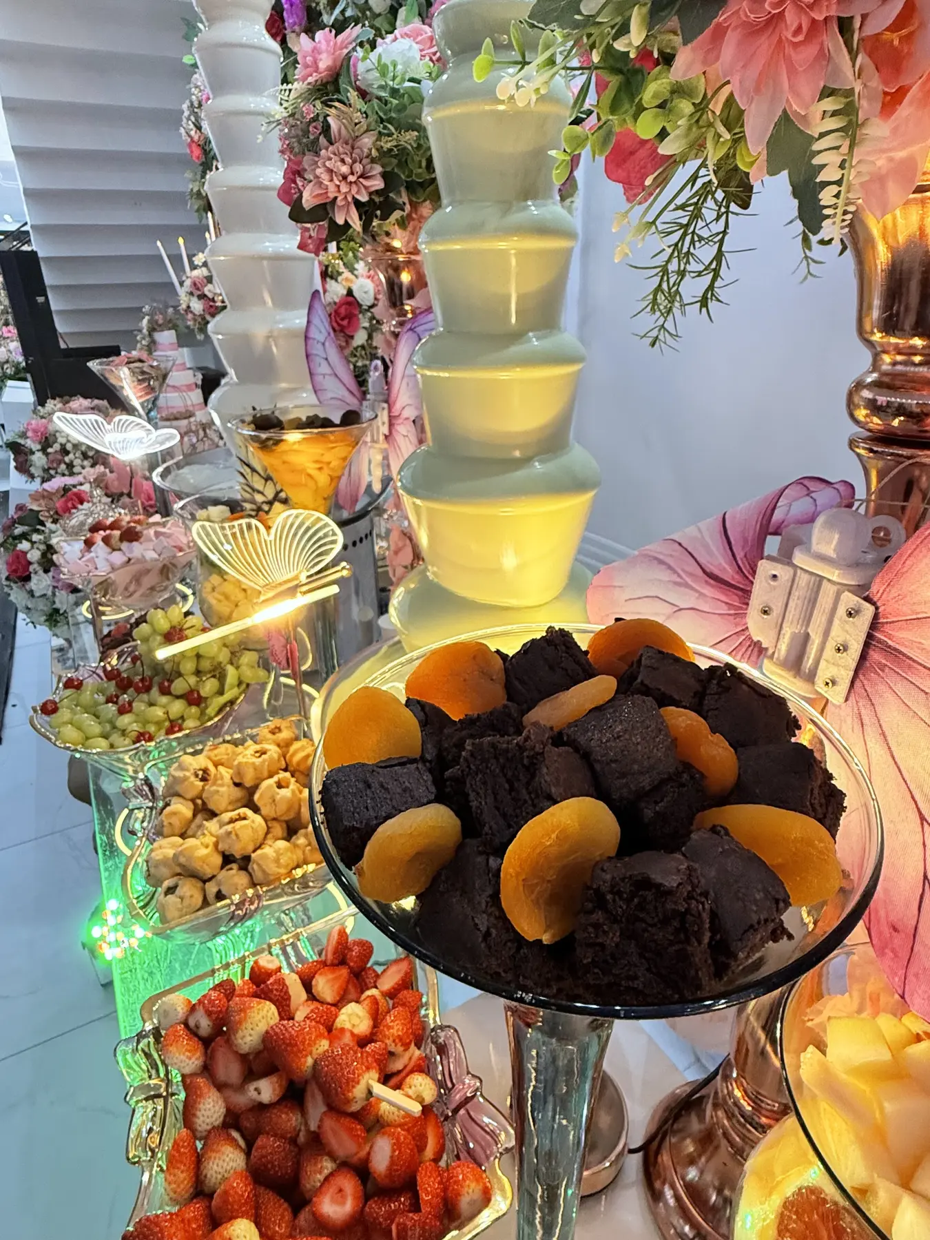 Chocolate branco e doces artesanais